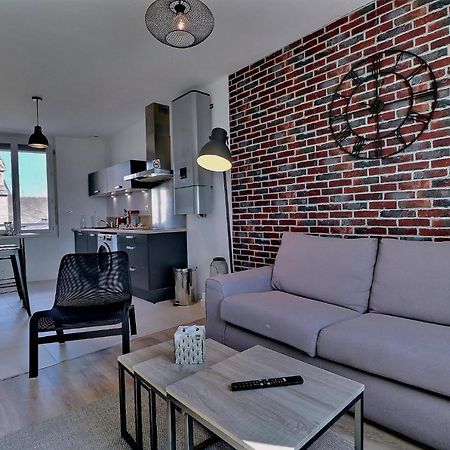 Appartement Logisy En Centre-Ville De Vitre I Logisy L'Indu Vitré Екстериор снимка